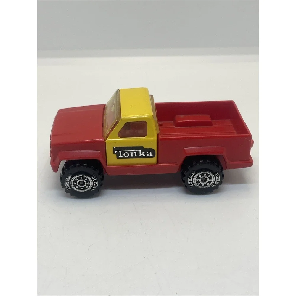 Vintage 1978 TONKA Red & Yellow 3.15/16th Pickup Truck Pressed Metal Plastic Car